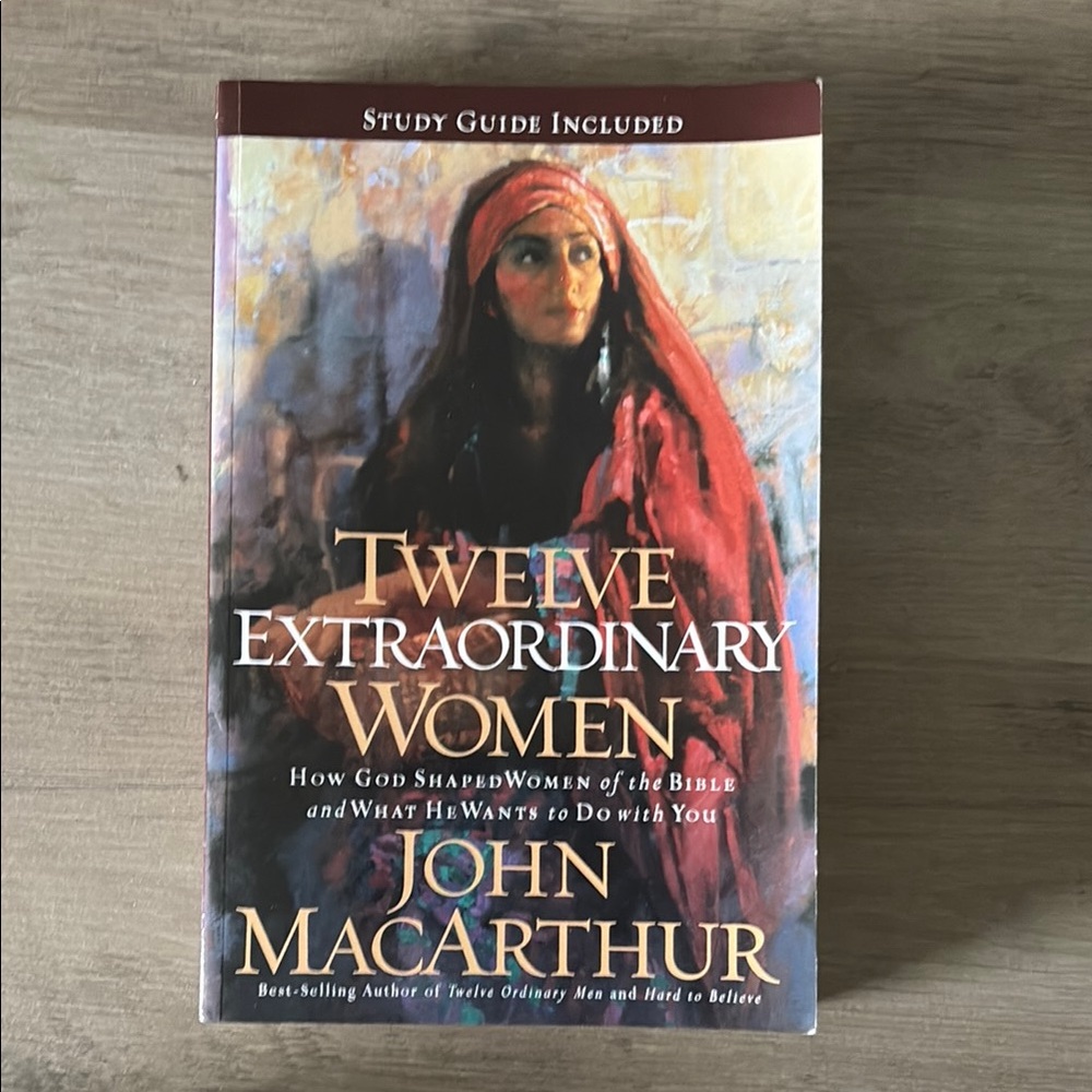 Twelve Extraordinary Women Journal softcover preloved